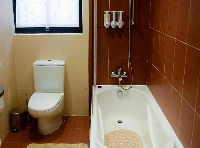 Modern And Homely In Lejlighed