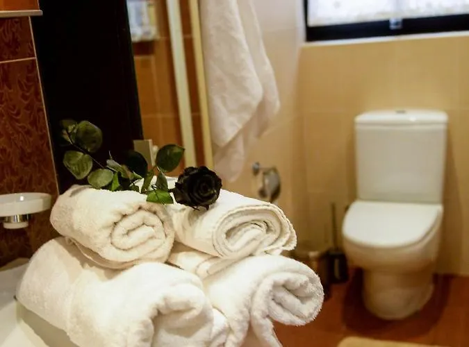 Modern And Homely In Apartament