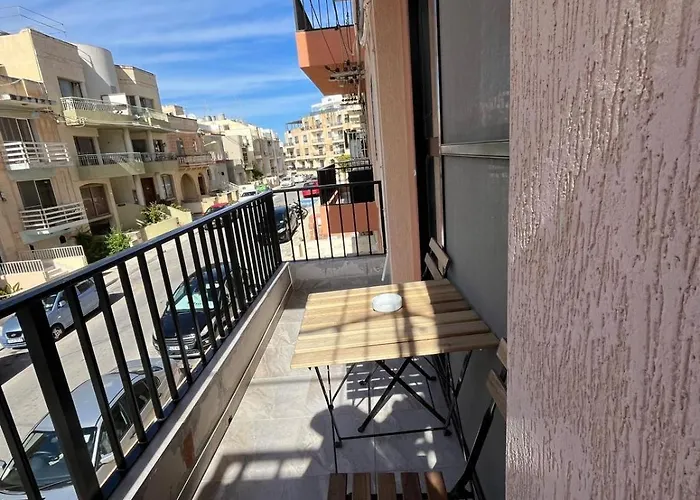 Modern And Homely In Apartament *